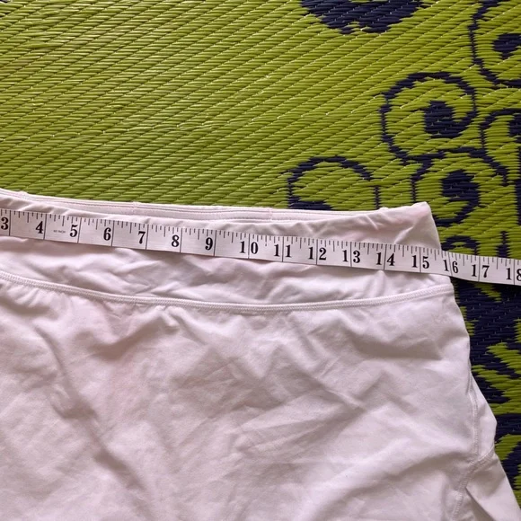 Lululemon Run: Pace Setter Skirt White Size 6 Regular First Edition - Picture 12 of 12